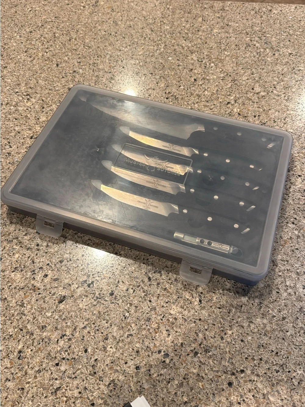 Trusted Butcher 6-Piece Knife Set in Black and Silver